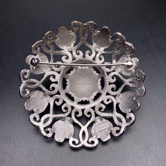 Crown Trifari Domed Brooch Pin Vintage Silver Tone Open Work Round Swirl Signed - Picture 5 of 6